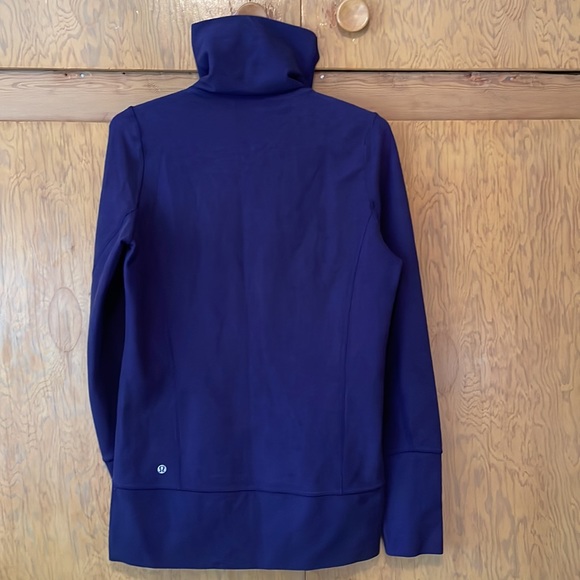Lululemon stride jacket - Picture 2 of 7